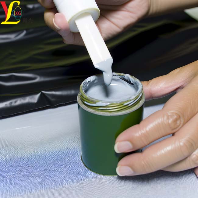 Bottom Coated on Waterproof Nylon Fabric
